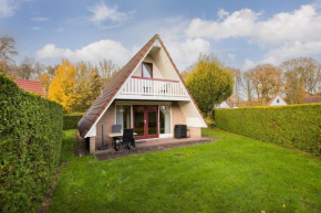 Gekraagde Roodstaart I Bungalow met Fijne Groene Tuin